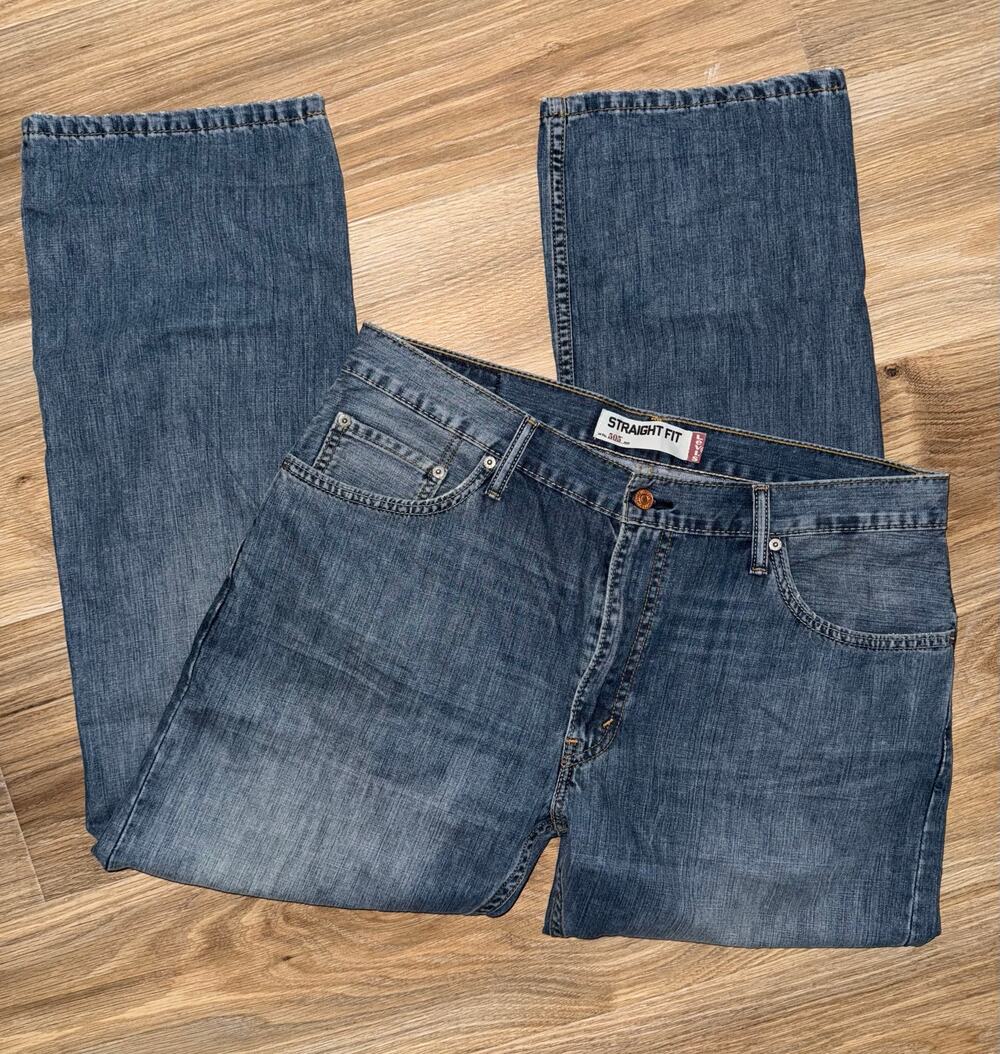 Levi’s 505 straight fit  jeans - size 36x30